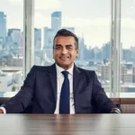 Samir Modi par rape aur ₹50 crore extortion ke ilzaam lage hain. Delhi Police ne unhe arrest kiya, lawyer ne inkaar kiya. Case ki puri jankari yahan hai.